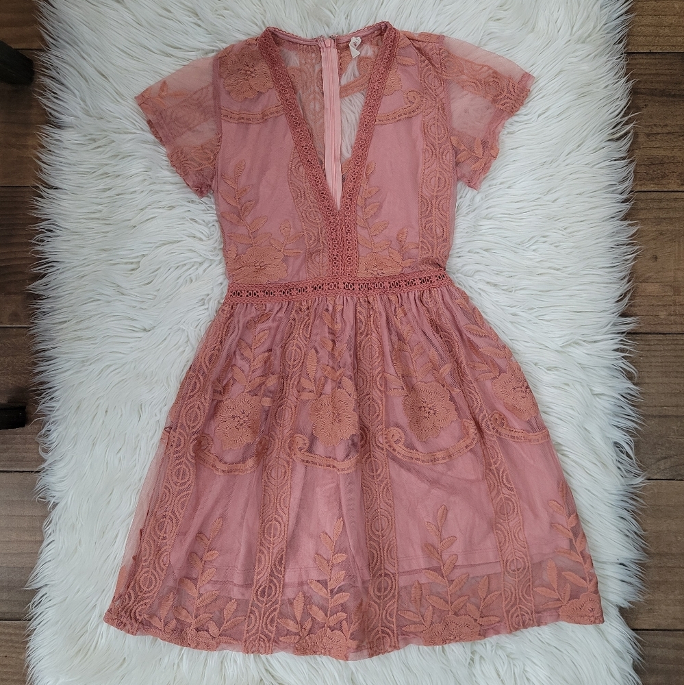 Lace Embroidered Dress Sm